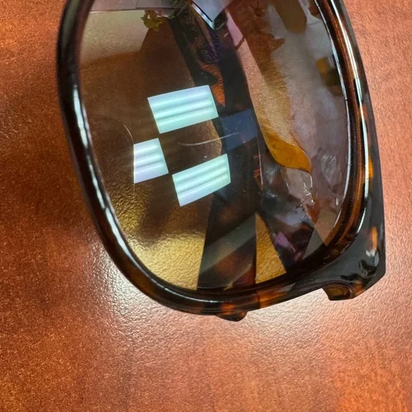 Ray-Ban Brown Sunglasses - Picture 8 of 8